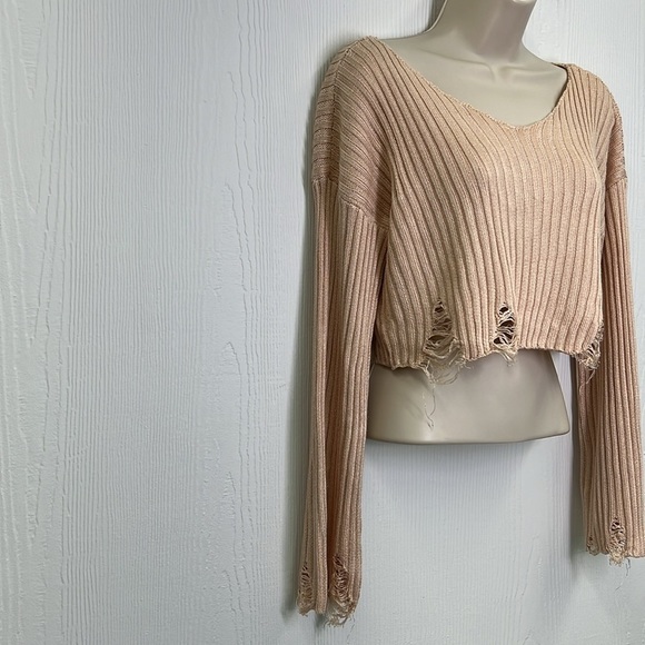 Urban Outfitters - Cream Ribbed Distressed Crop Long Sleeve Sweater Size Small - Picture 3 of 12